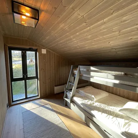 Holiday home - Ny Og Flott Pa Budalstolen *